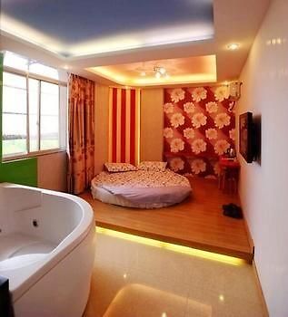 Shanghai Xinyuan Theme Hotel Екстериор снимка